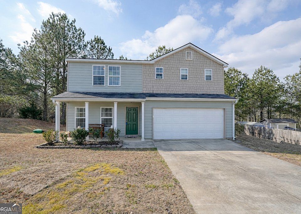 1st image of 18 Oxford Ln