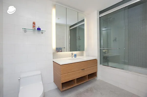 Rented by Level Group | media 4