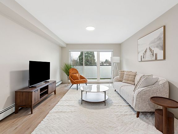 2nd image of 8725 Oak St #1520732
