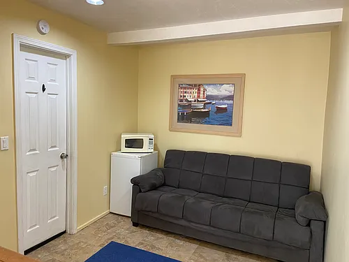 3057 Vaughn Ave #A Photo 1 3057 Vaughn Ave #A Photo 1