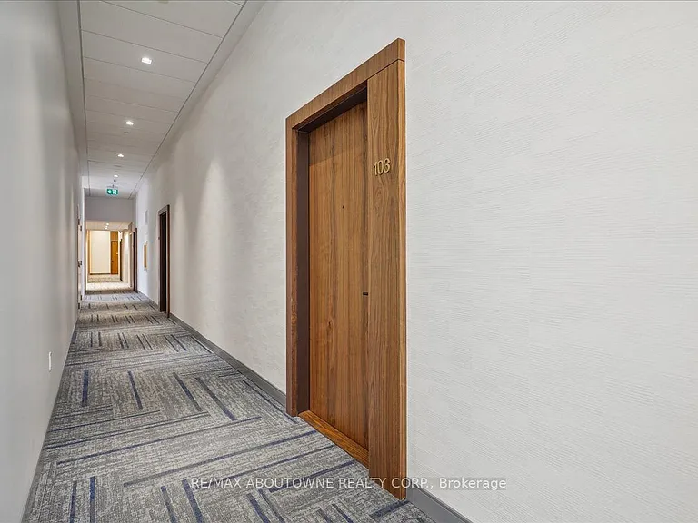 509 Dundas St W #103 — Photo 1