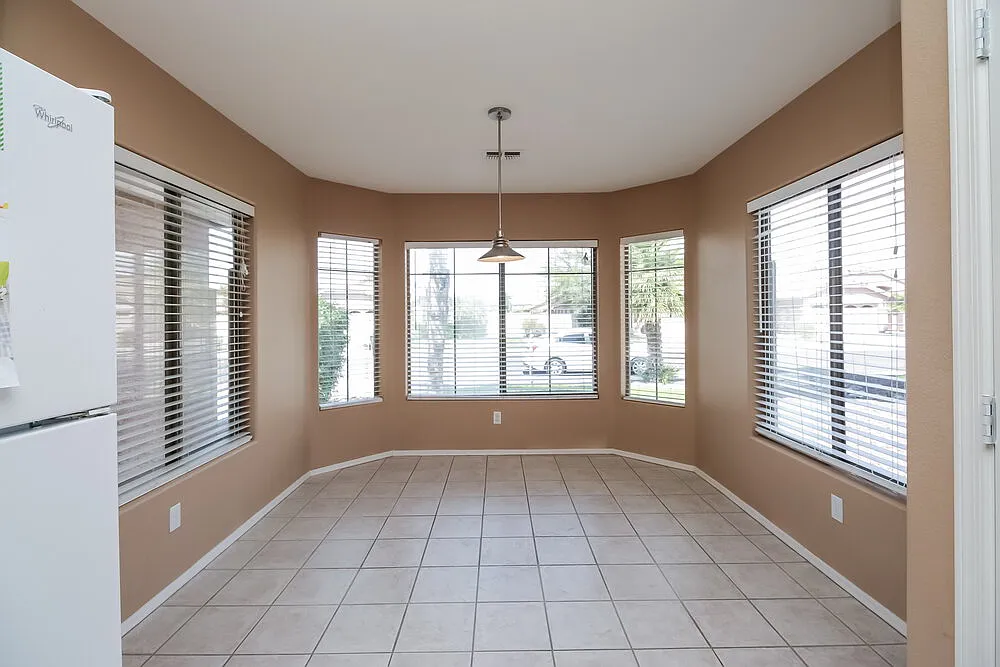 3 bed, 2.0 bath, 1544 sqft, $2,260 — Photo 4