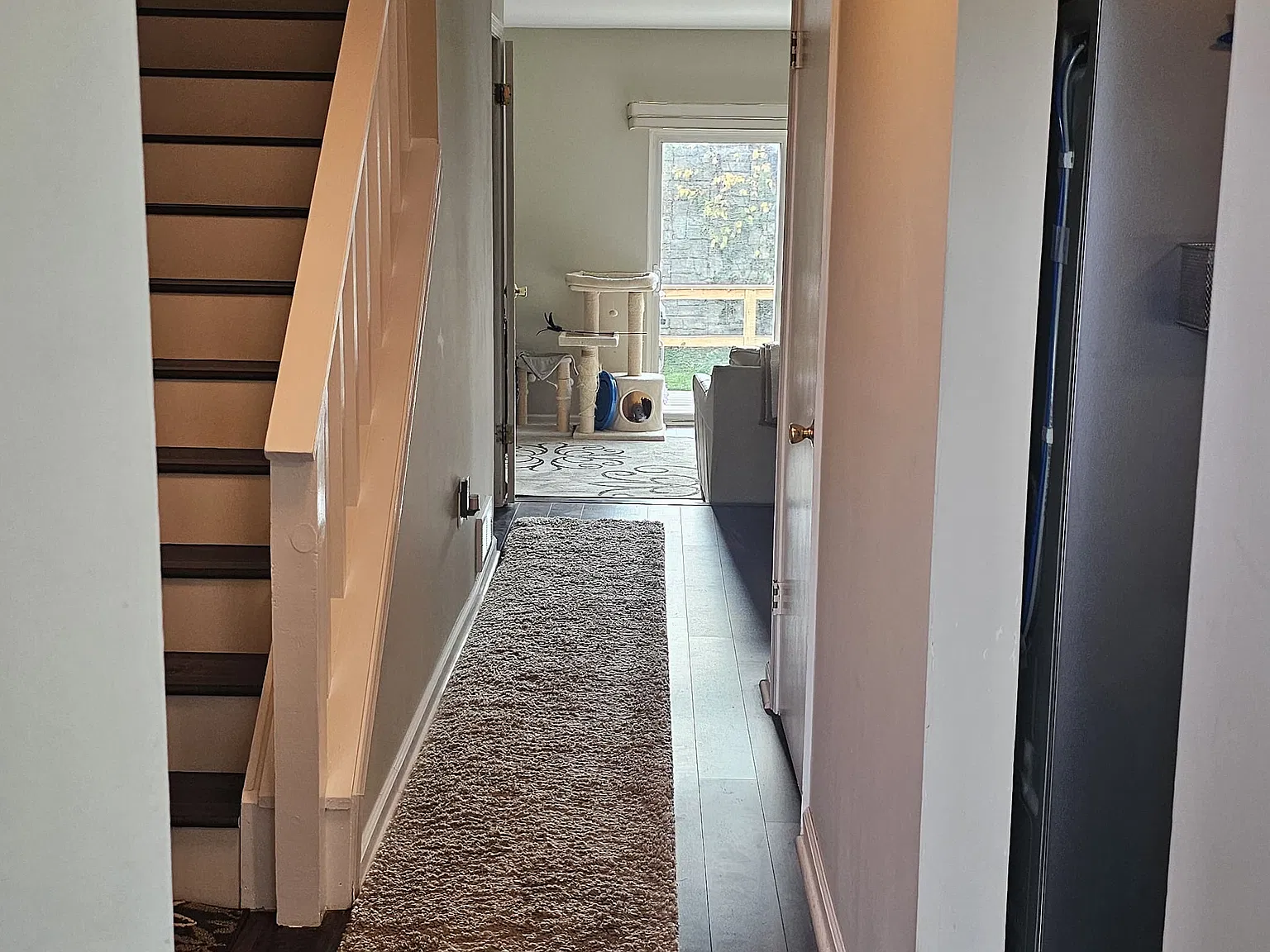 2 bed, 2.5 bath, 1275 sqft, $2,050 — Photo 3