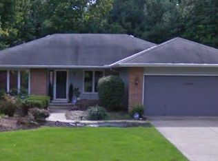 12950 N Partridge Dr, Valley View, OH