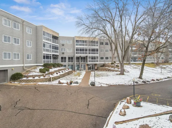135 Viking Dr E APT 223, Little Canada, MN 55117