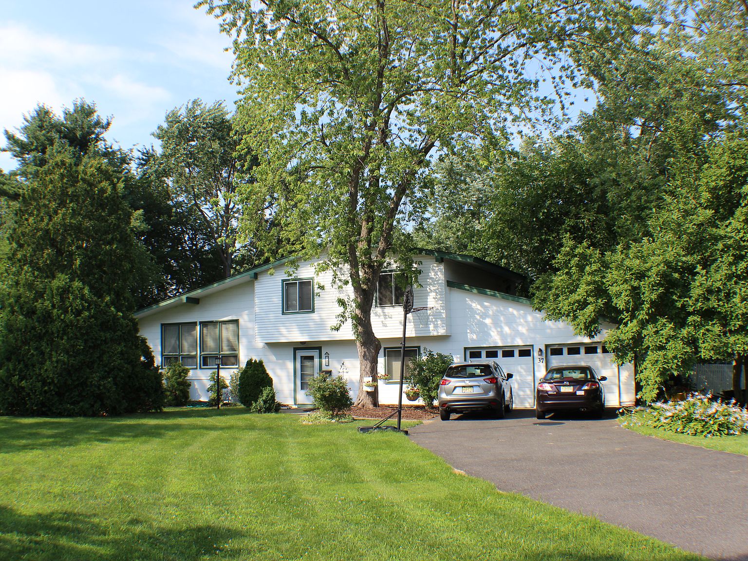 37 Lancaster Rd, Freehold, NJ 07728 Zillow