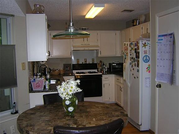 4th image of 11922 Sky West Dr