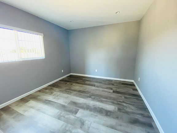 3rd image of 6516 Beck Ave