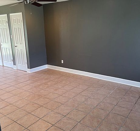 4th image of 104 Matthew Dr APT B