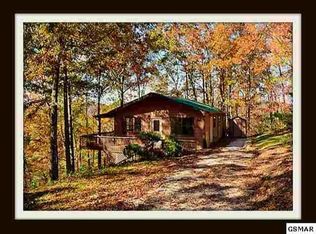 3724 Pleasant View Ln, Sevierville, TN 37862