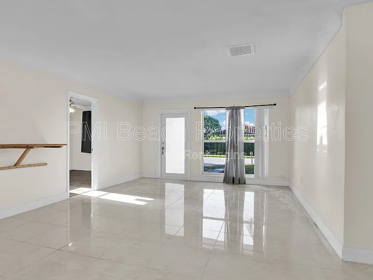 1821 Montague St — Photo 28
