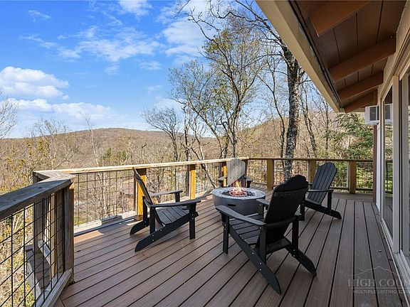 3rd image of 228 Birchwood Lane