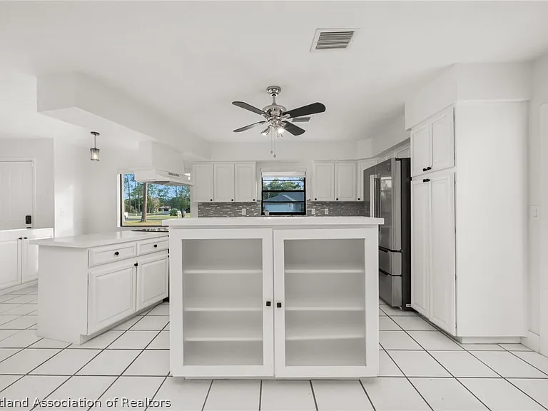 3407 Divot Rd — Photo 13