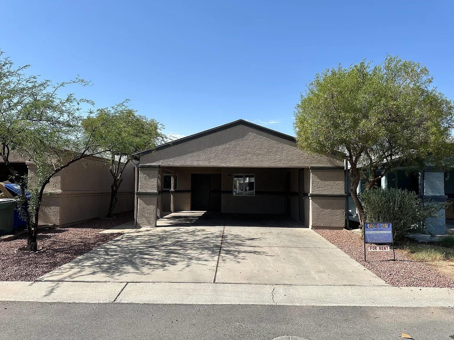 2 bed, 988 sqft, $1,450 — Photo 1