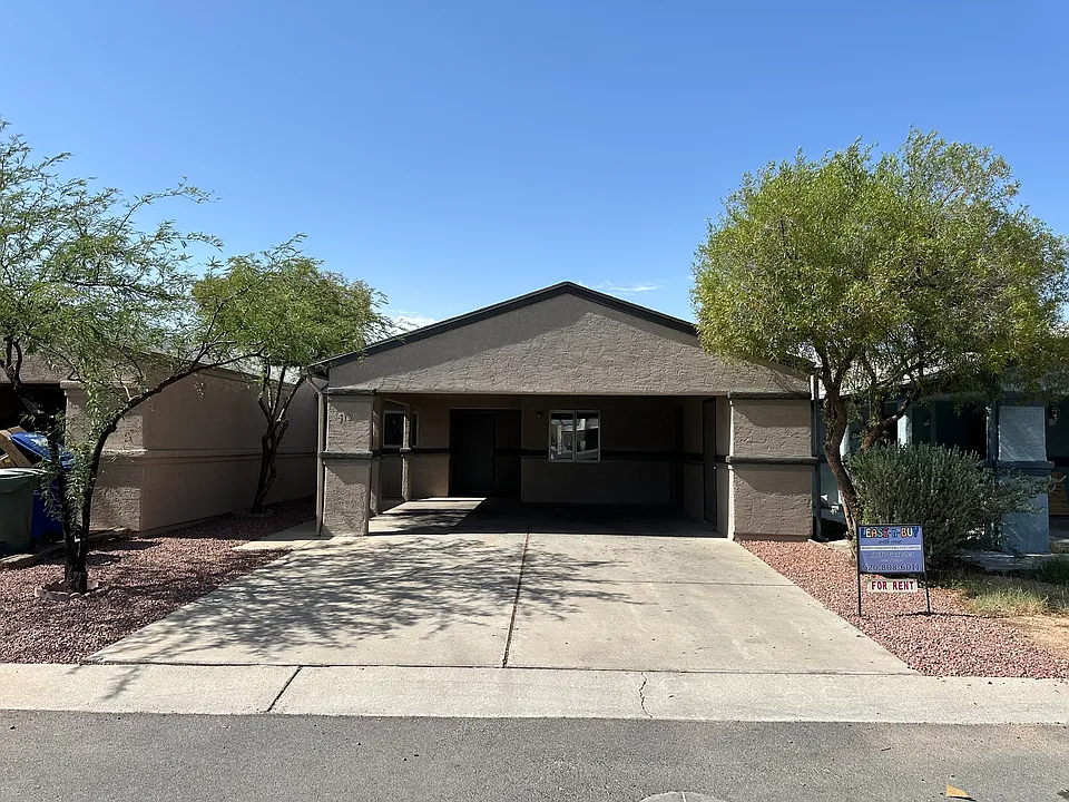5130 S Montana Pl