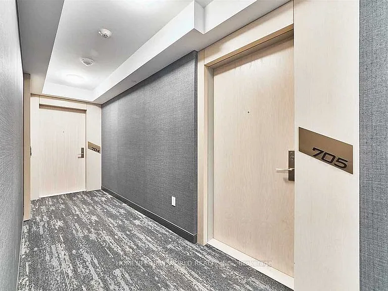 77 Mutual St #705 — Photo 9