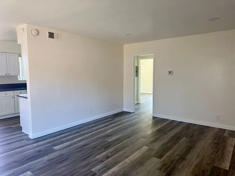 8619-8686 Sandy Bev Ln — Photo 1