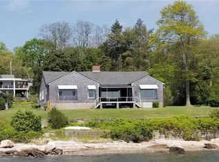 16 Monkey Wrench Ln, Bristol, RI 02809