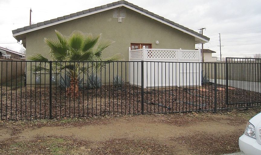 Building Photo 3
