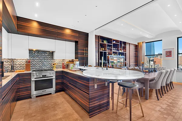 Rented by Douglas Elliman | media 7