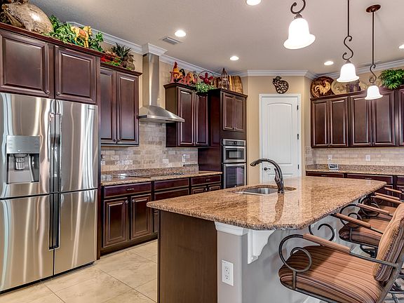 3rd image of 3127 Lamanga Dr