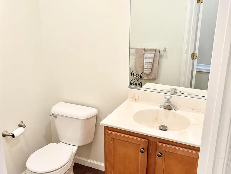 1319 Mohr Cir — Photo 9