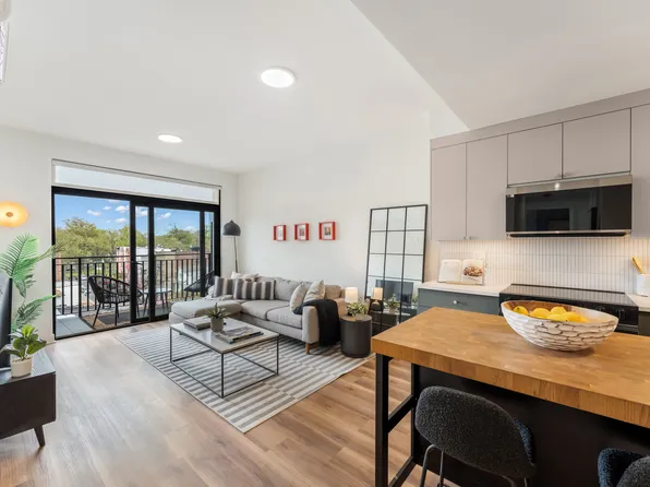 873 Communipaw Avenue image 5 of 90