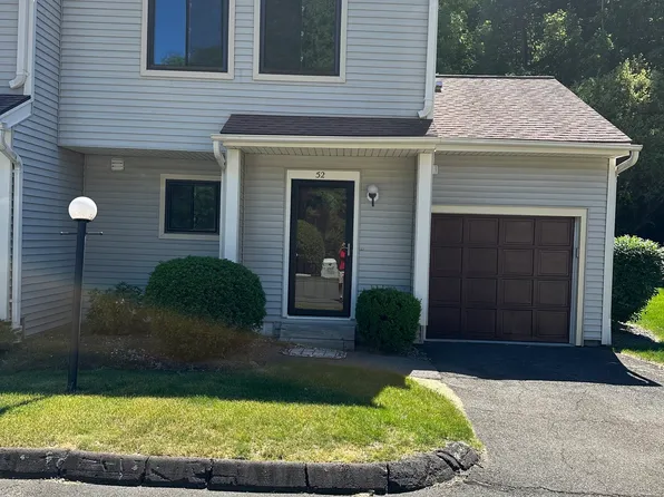 52 Deer Run #52, Bethel, CT 06801