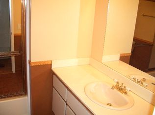 1585 Border Ave APT F, Corona, CA 92882