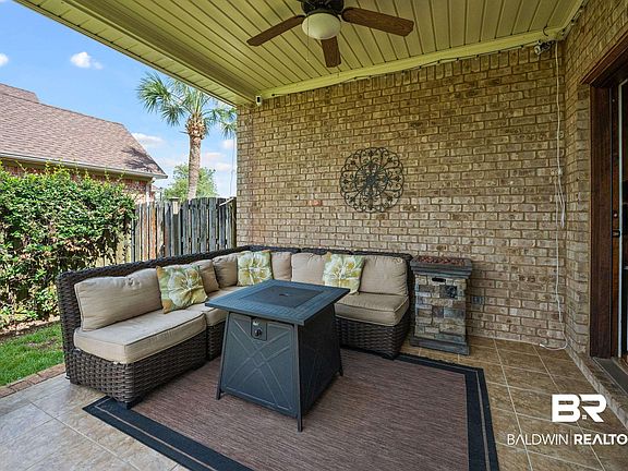 3rd image of 11151 Elysian Cir