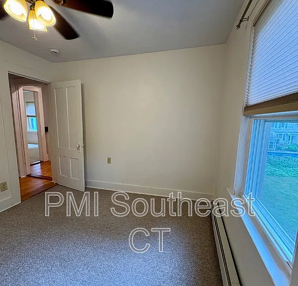 50 Meridian St #2B — Photo 3