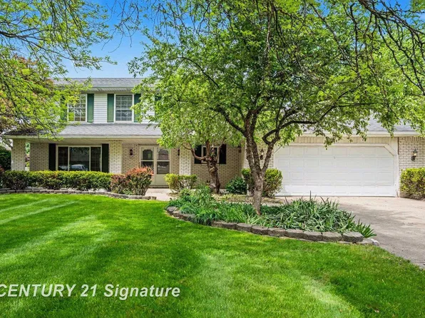 4554 Dogwood Ln, Saginaw, MI 48603