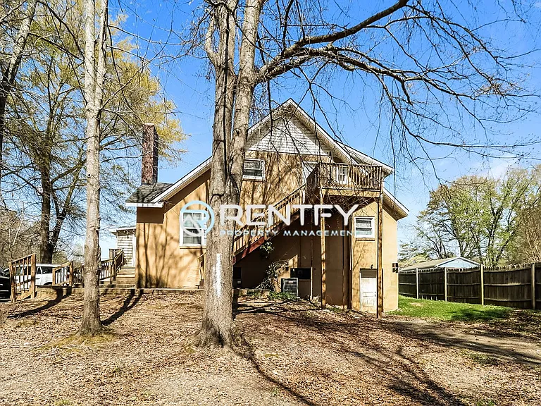 303 E Ingle St #B — Photo 10