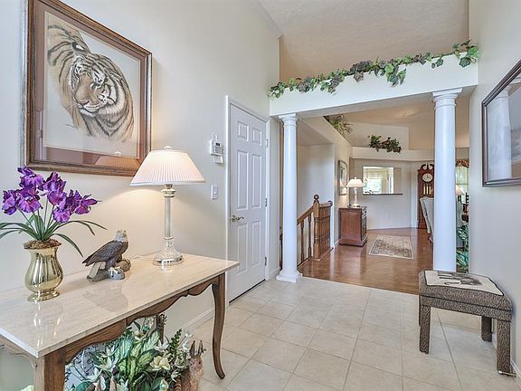 4th image of 6314 Creekside Way