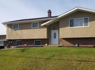 800 Rittenhouse Dr, Reading, PA 19606