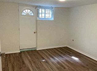 40 Meighen Ave #BASEMENT, Toronto, ON M4B2G9
