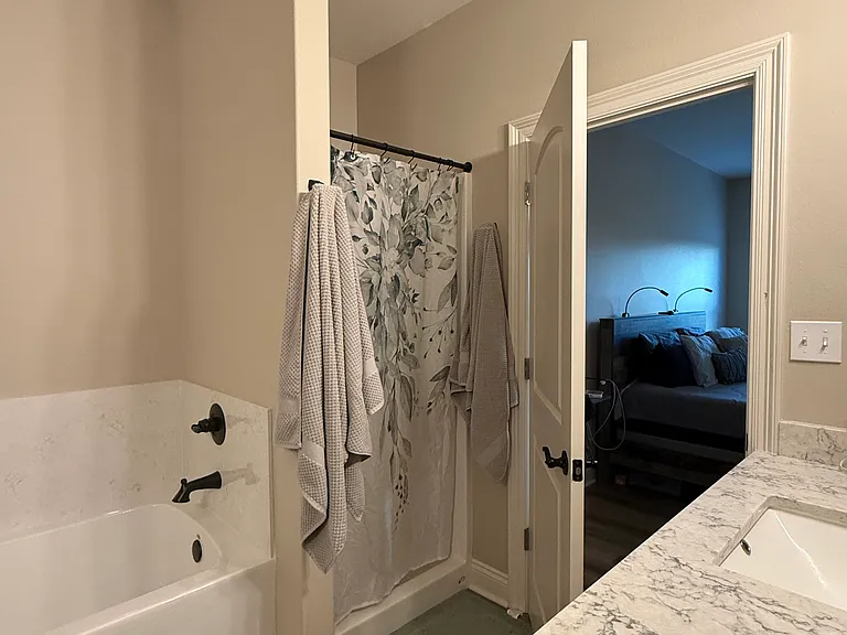 107 Liberty Dr — Photo 18