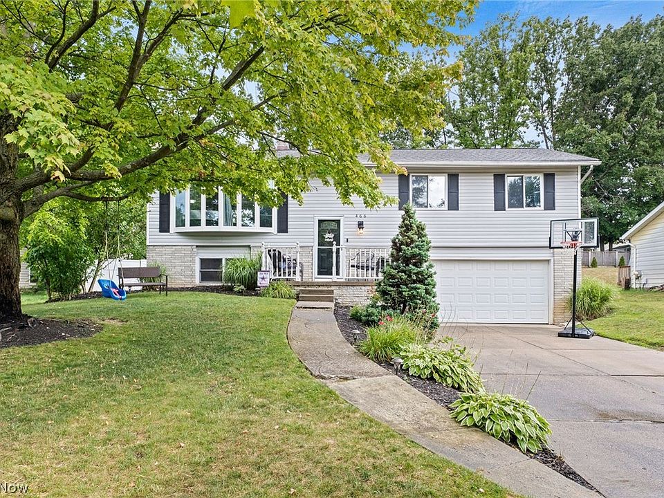 1st image of 466 Bruce Dr