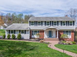 7 Rambling Woods Dr, Morristown, NJ 07960