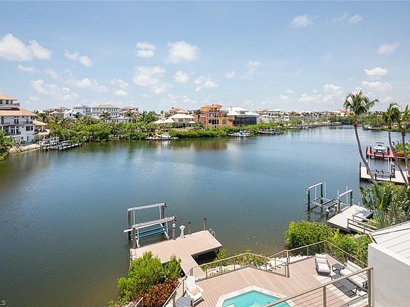 2nd image of 223 Bayfront DR
