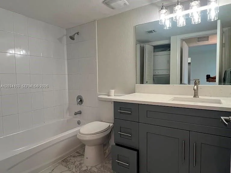 219 NW 12th Ave #602 — Photo 11