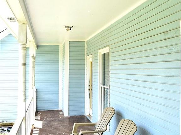 3rd image of 137 Fox Hollow Dr
