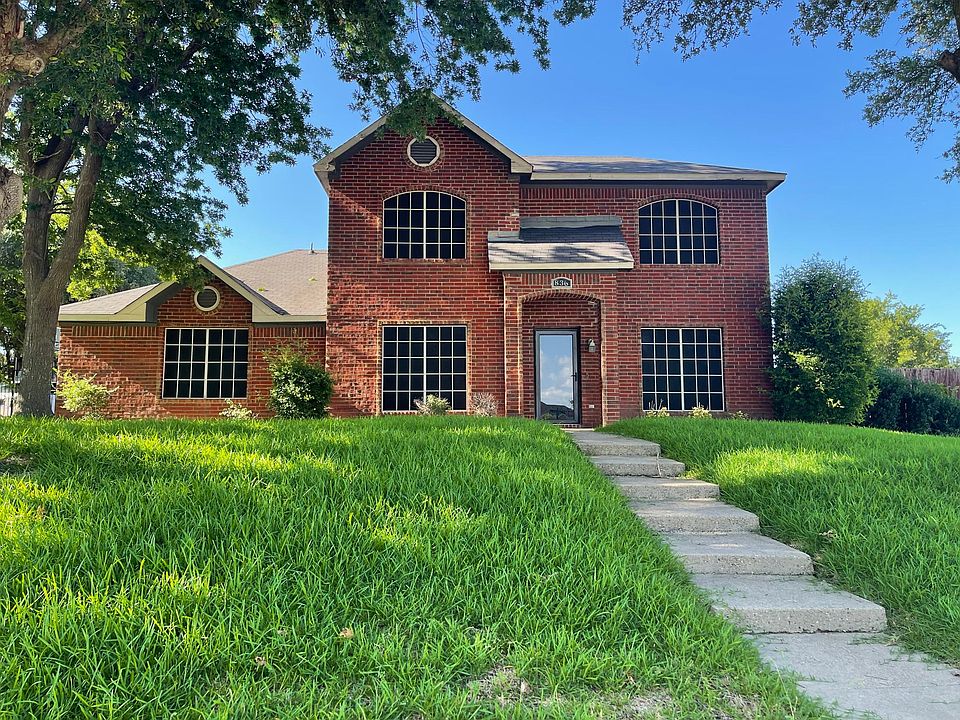 1st image of 836 Crooked Creek Ln