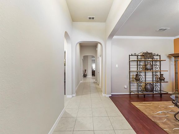 5th image of 6203 Cresting Knolls Cir