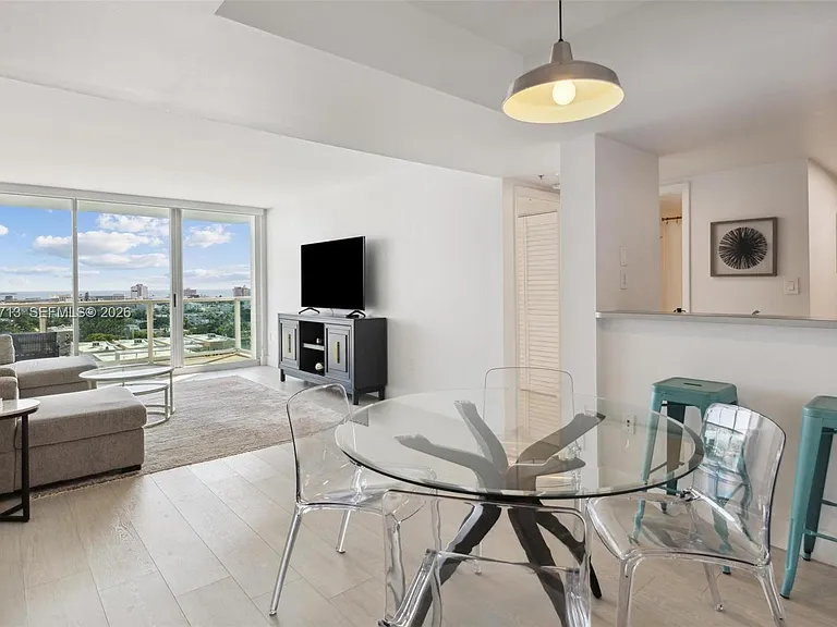 650 West Ave #1406 — Photo 11