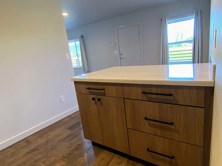 575 Greenwood Ave #5 — Photo 9