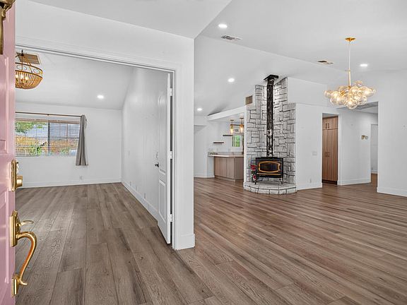 5th image of 61849 Alta Mesa Dr
