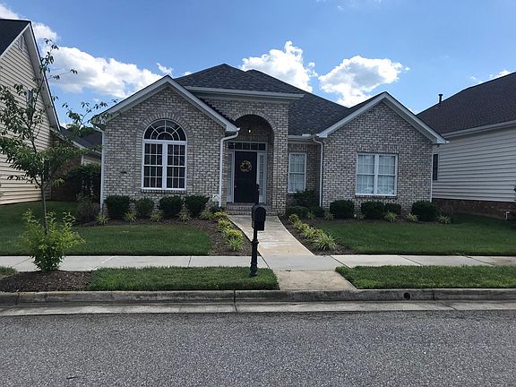 2nd image of 4417 Village Garden Cir