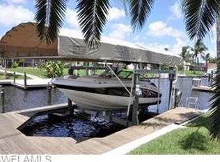 5218 Nautilus Dr, Cape Coral, FL 33904