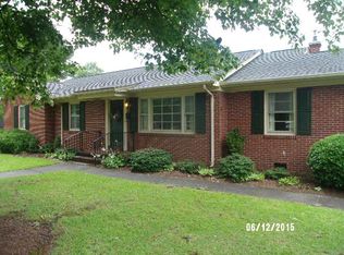 803 N Park Ave, Dunn, NC 28334